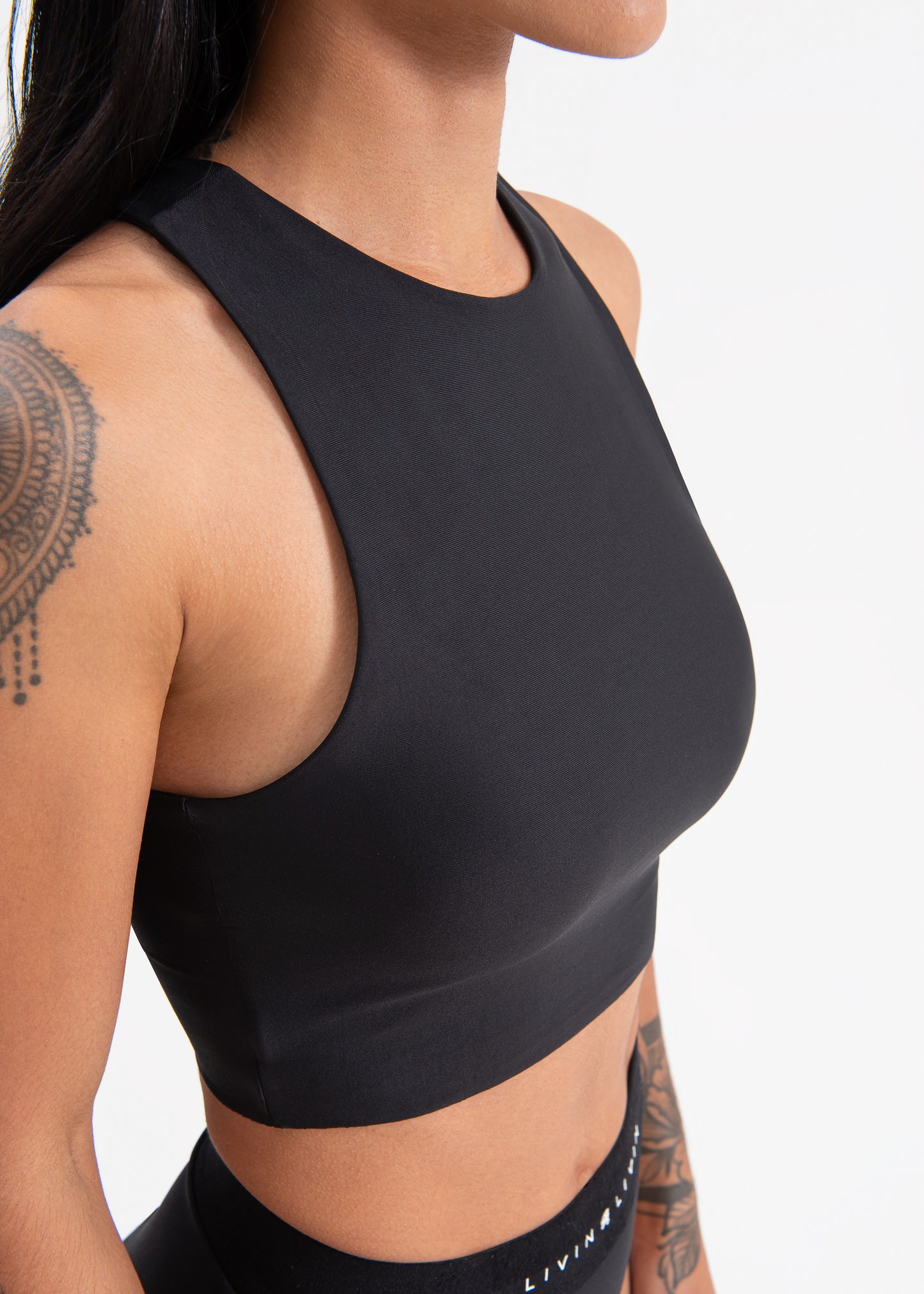 Croptop Nevada Negro