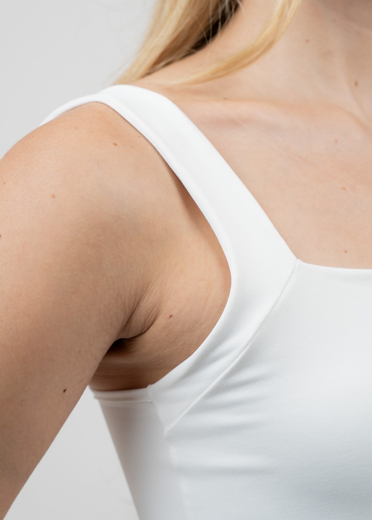 Baby Tee Miami Vainilla